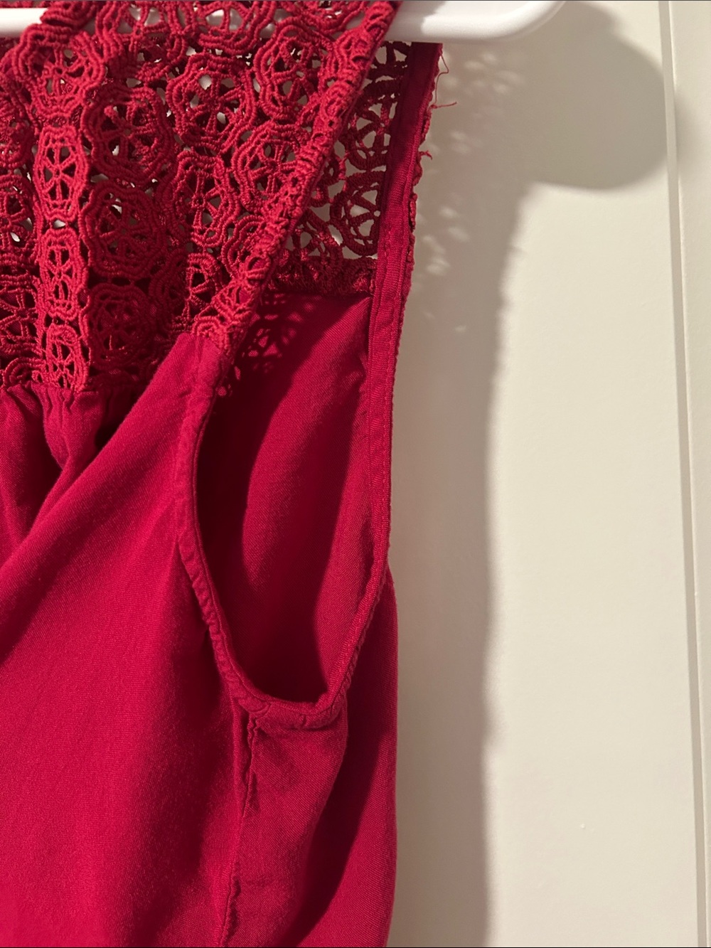 Old Navy Magenta Crochet Yoke Sleeveless Shirt - Picture 5 of 9